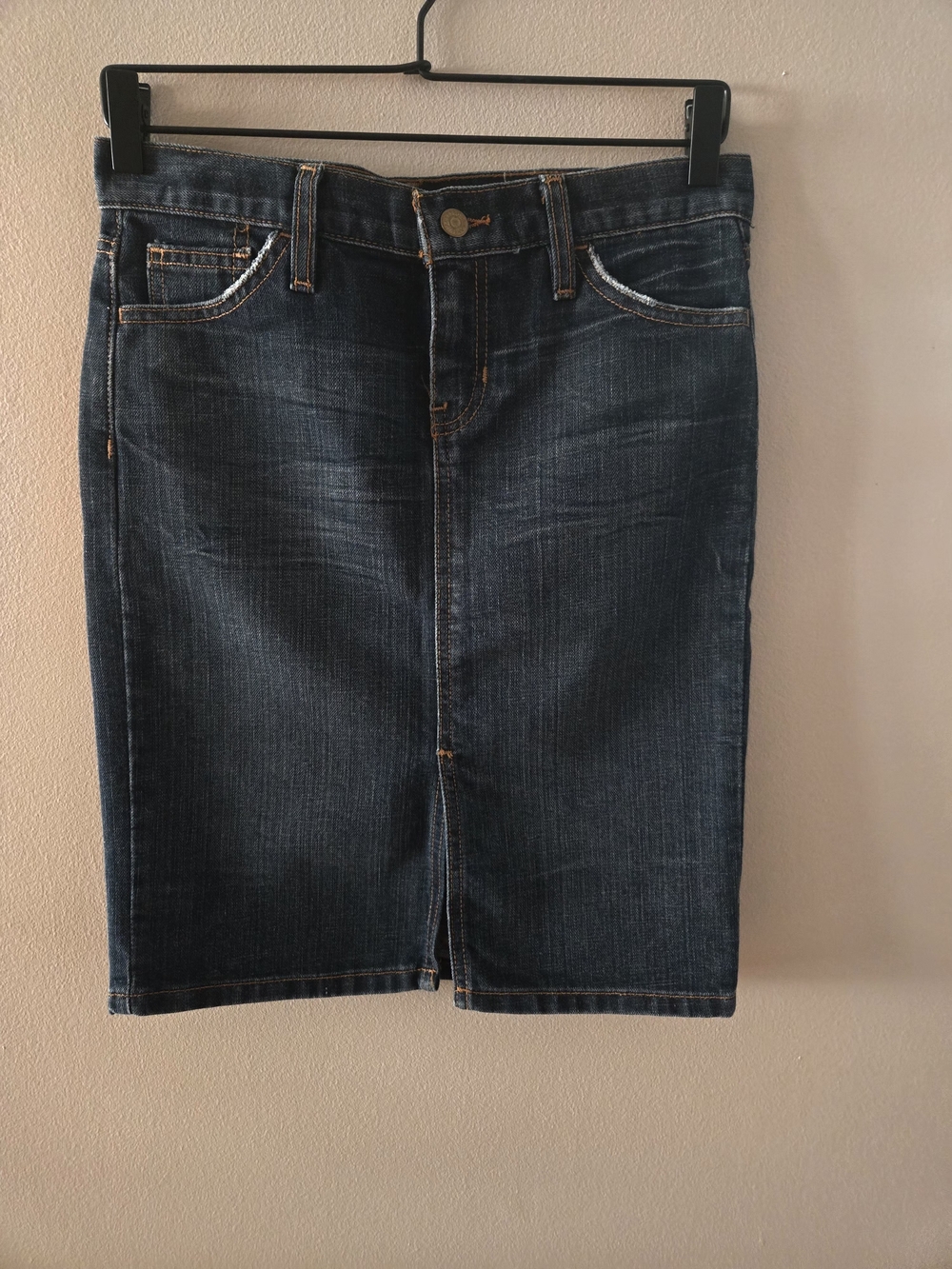 Gap Mid Wash Denim Pencil Skirt Size 1 Front Slit Retro Y2K Vibe Slim Fit NWOT